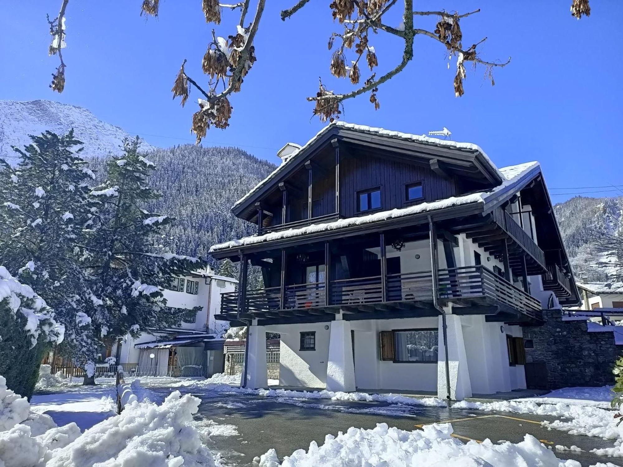 La Maison Des Guides - Trilocale A 500 Mt Dalle Piste Di Dolonne كورمايور المظهر الخارجي الصورة