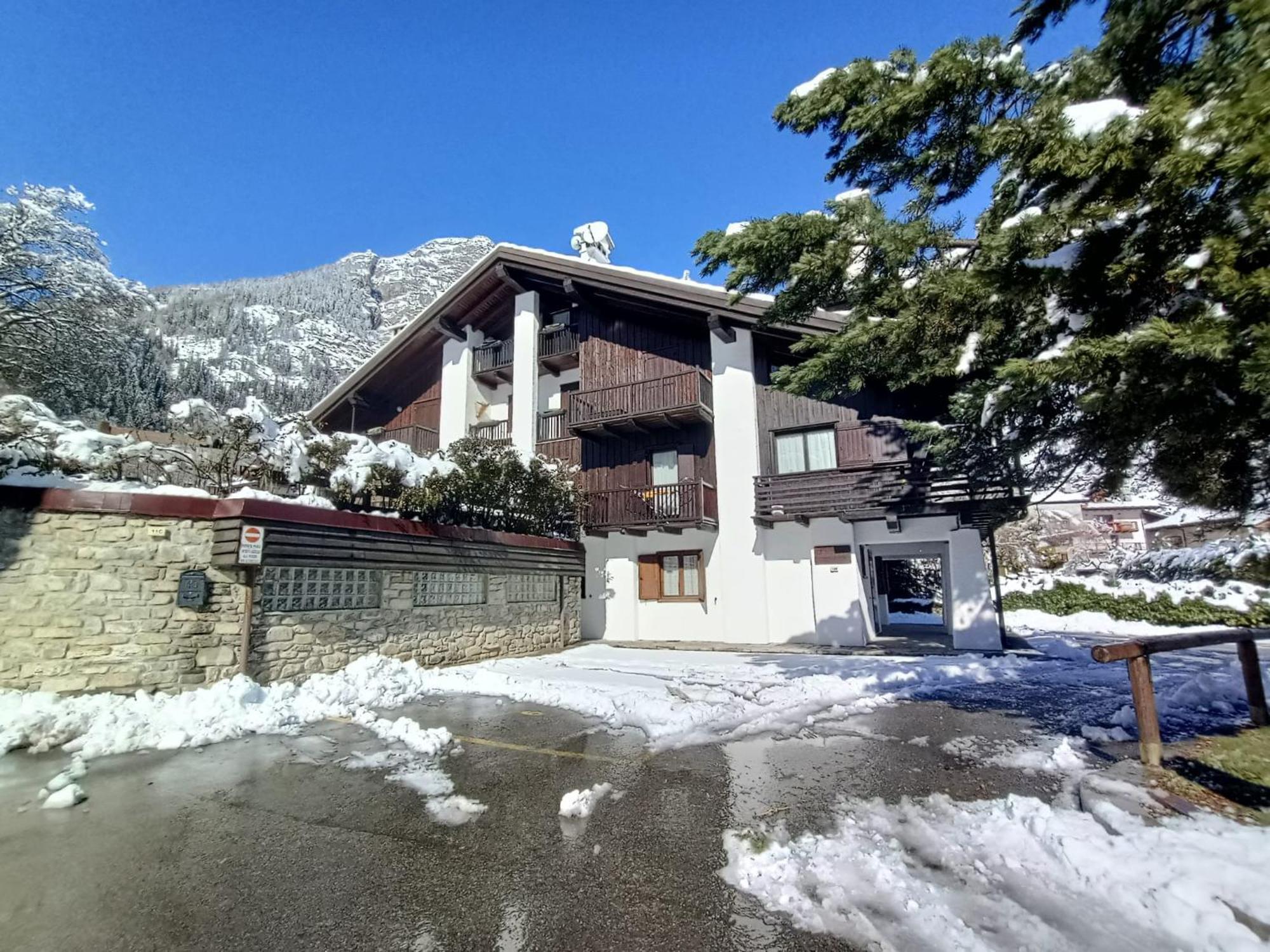 La Maison Des Guides - Trilocale A 500 Mt Dalle Piste Di Dolonne كورمايور المظهر الخارجي الصورة
